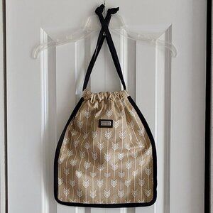 Ame & LuLu Drawstring Travel Shoe Bag